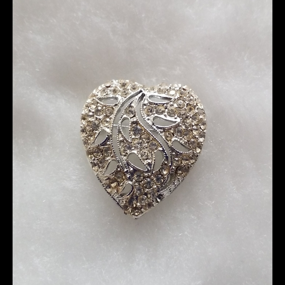 Rhinestone Heart Brooch Pin - Picture 2 of 8